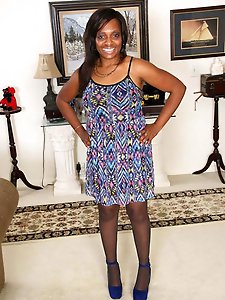 Staggering mature lady likes to take part in porn so much