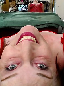 European older GF is spreading her legs for money