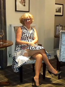 Top-notch damsel on porno gallery