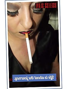 Older strumpets are spreading their legs