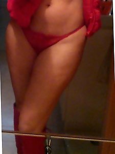 A collection of experienced women from OlderWomanFun