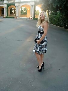 Mature strumpet with big breasts