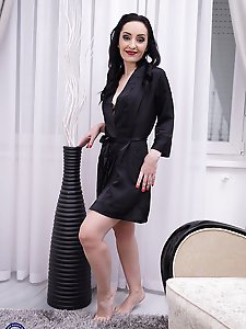 Hot and horny housewife playing with herself on the couch