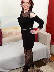 Dressed to undressed from OlderWomanFun